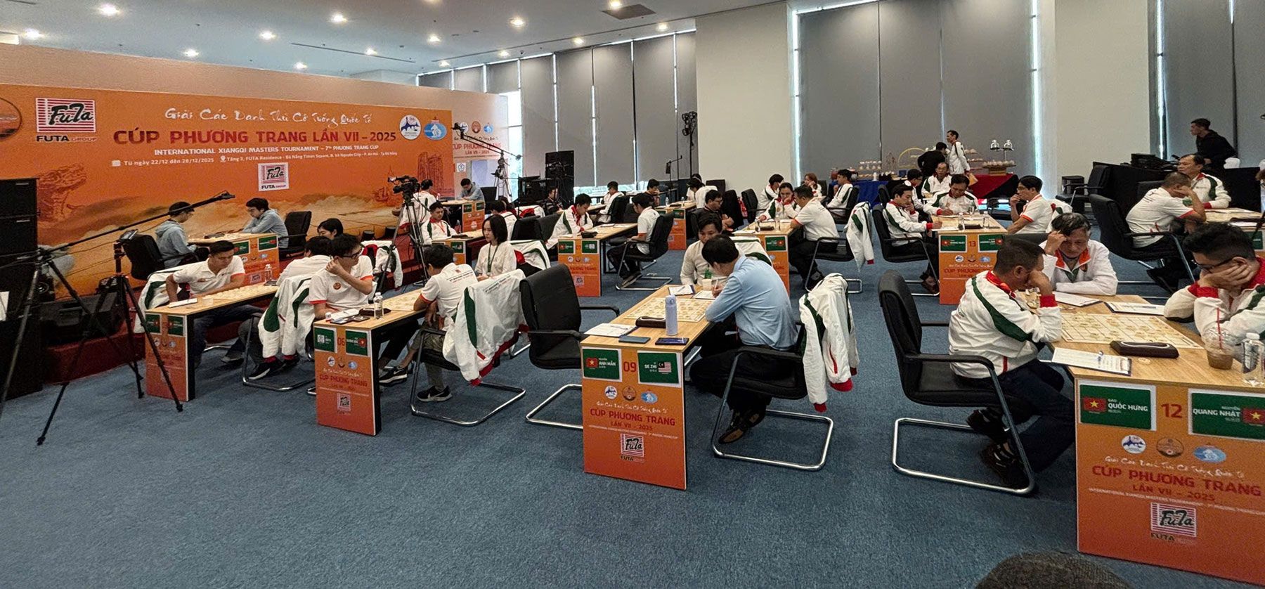 Ngày 5 cúp Phương Trang 2025: Bản lĩnh cờ nhanh đưa "Tây Độc" Nguyễn Thành Bảo vào chung kết