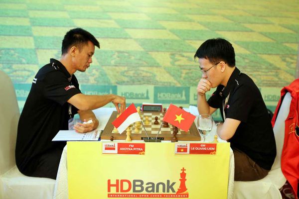 hdbank2017_van1_1.jpg