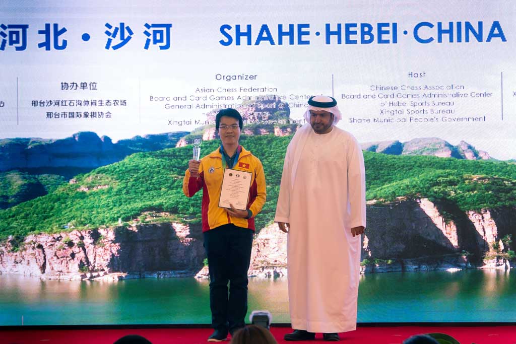 Lê Quang Liêm đoạt huy chương vàng Giải vô địch cờ vua châu Á năm 2019